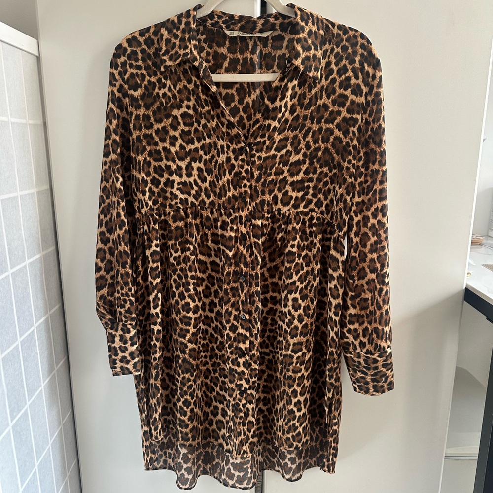 Zara Leopard Print Button Down Dress Size S